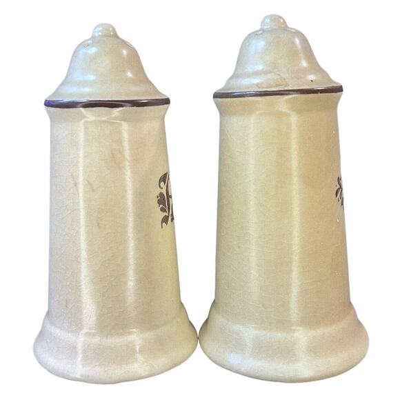 Pfaltzgraff Village Salt & Pepper Shaker Set 6-26 - Retired Vintage - Picture 4 of 7